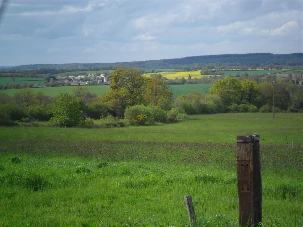 Les Hautes Loignieres Pre-en-Pail-Saint-Samson Exterior foto